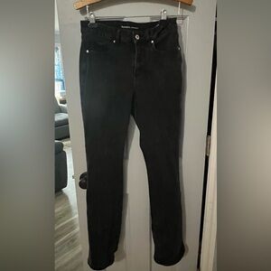 Style & Co Curvy Bootcut Size 8 Black Women's Jeans
